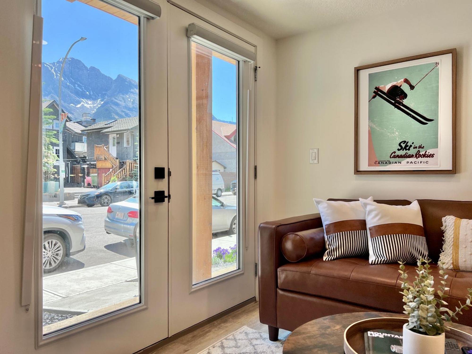 Apartamento Special! New Downtown Mtn View Free Parking 2B&2B Canmore Exterior foto