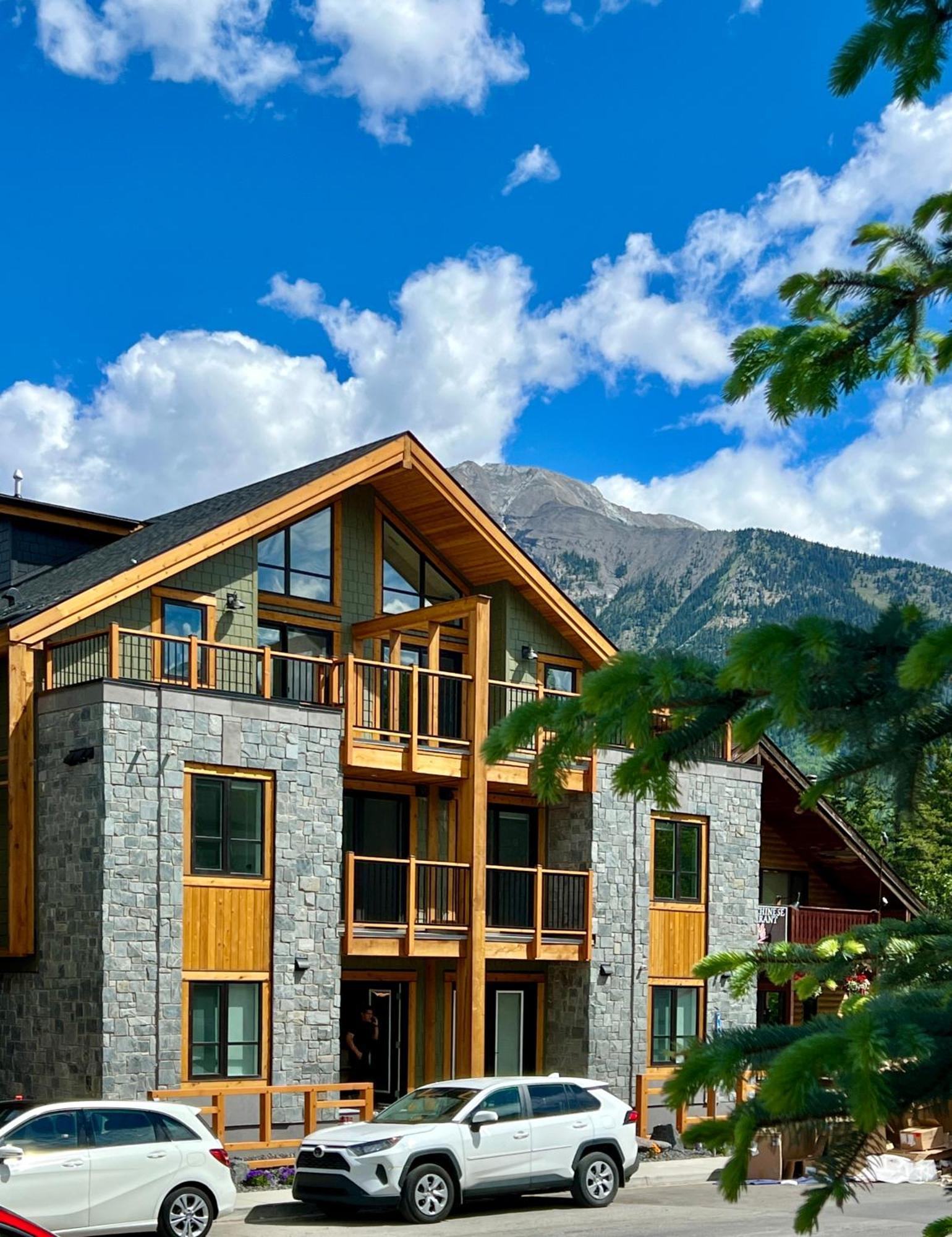 Apartamento Special! New Downtown Mtn View Free Parking 2B&2B Canmore Exterior foto